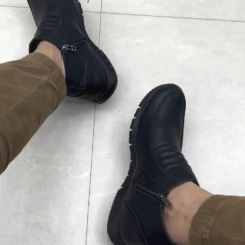 Slip-On Chelsea Boots