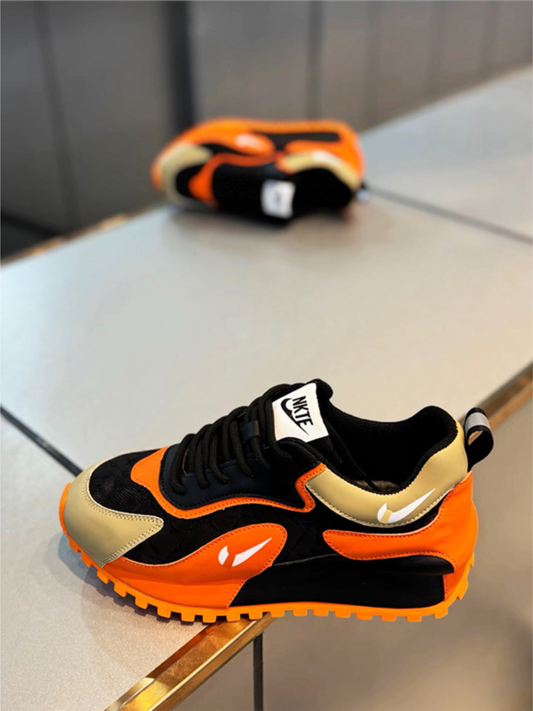 Bold Design Retro Sneaker