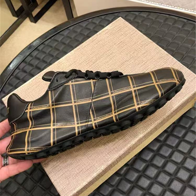 Men's Plaid Lace-Up Casual Boots with Embroidered Patch