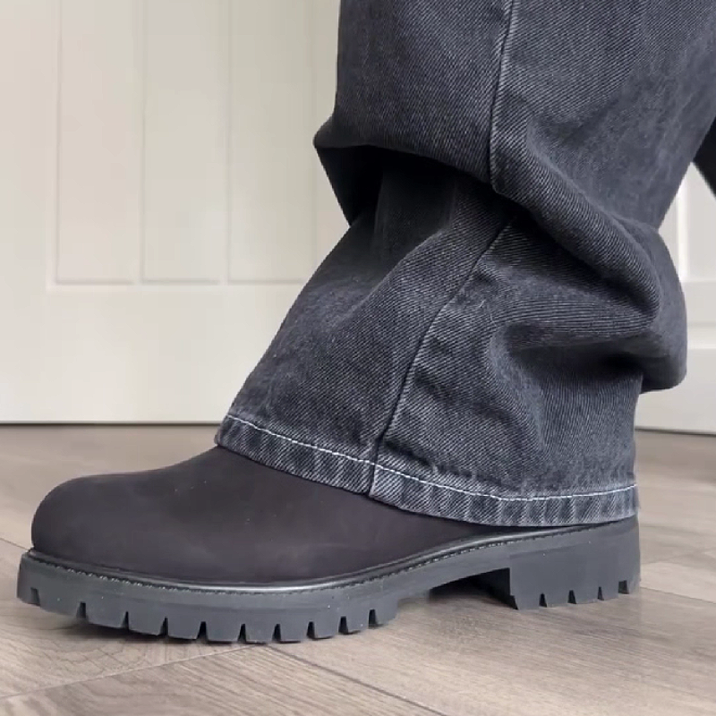 Men's Lace-Up Work Boots with Durable Tread