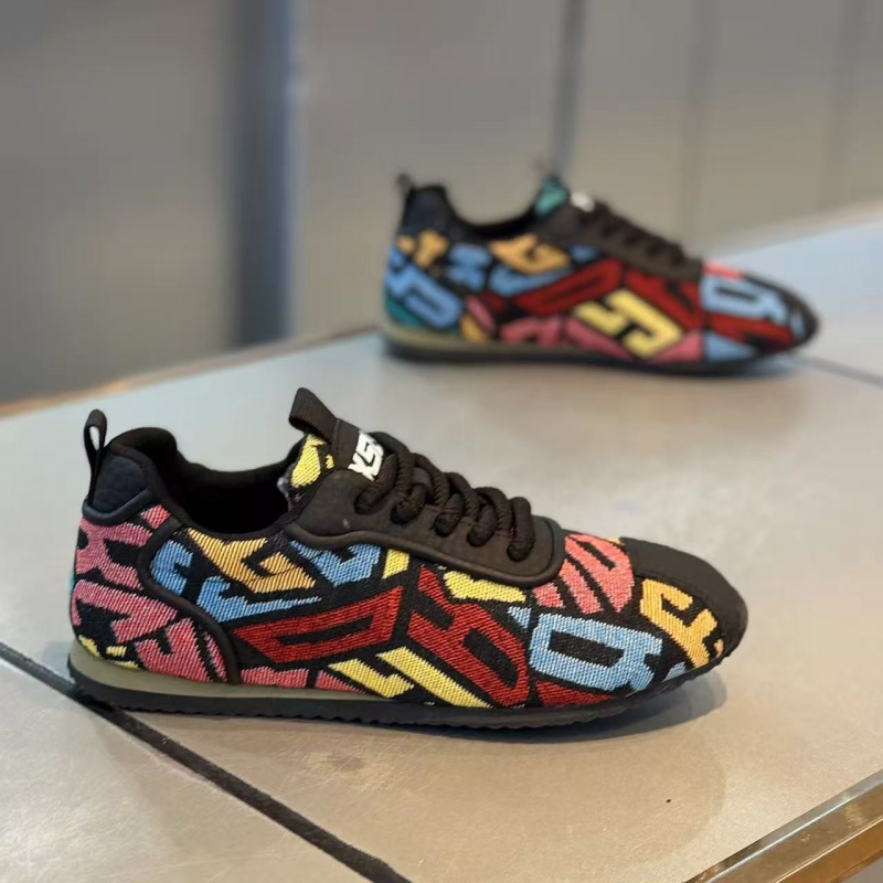 Colorful Letter Print Sneaker