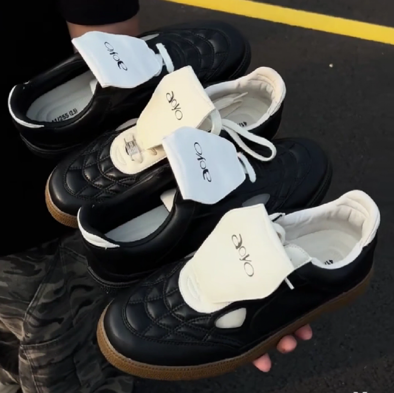 Men's Quilted Leather Casual Sneakers