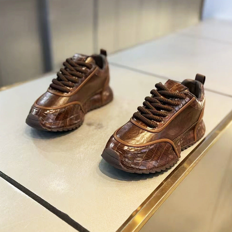 British Style Croco Texture Sneaker