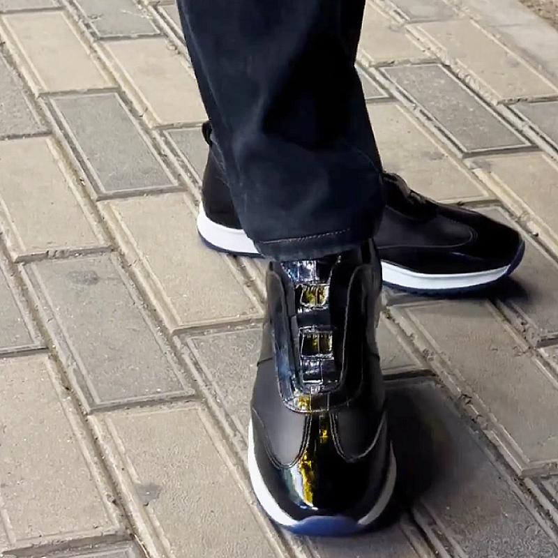 Men's Shiny Leather Lace-Up Casual Sneakers