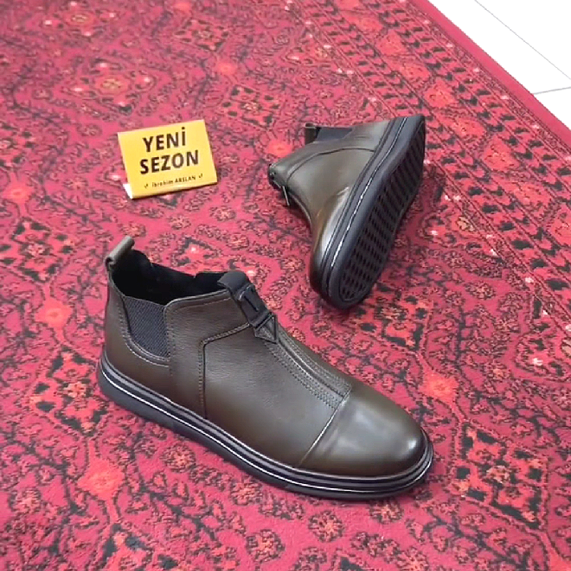 Minimalist Slip-On Boots