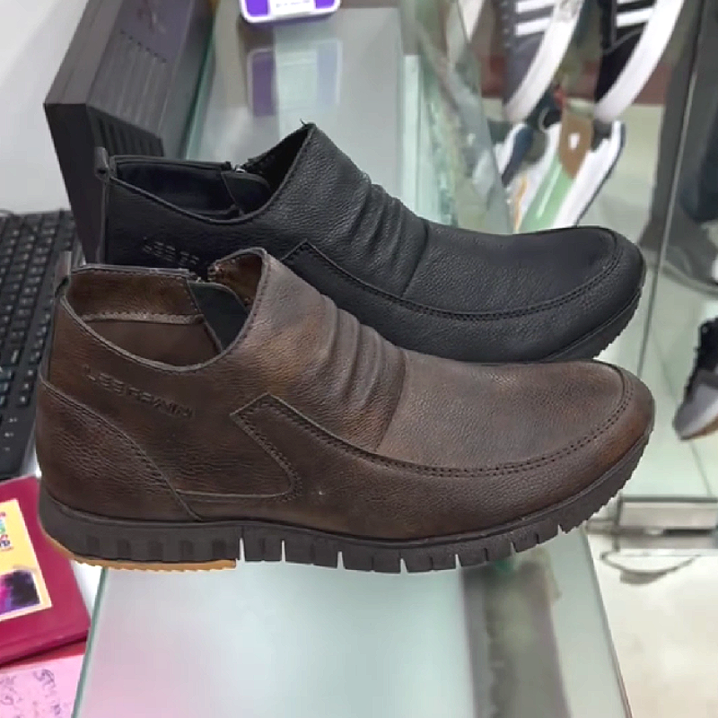Slip-On Chelsea Boots