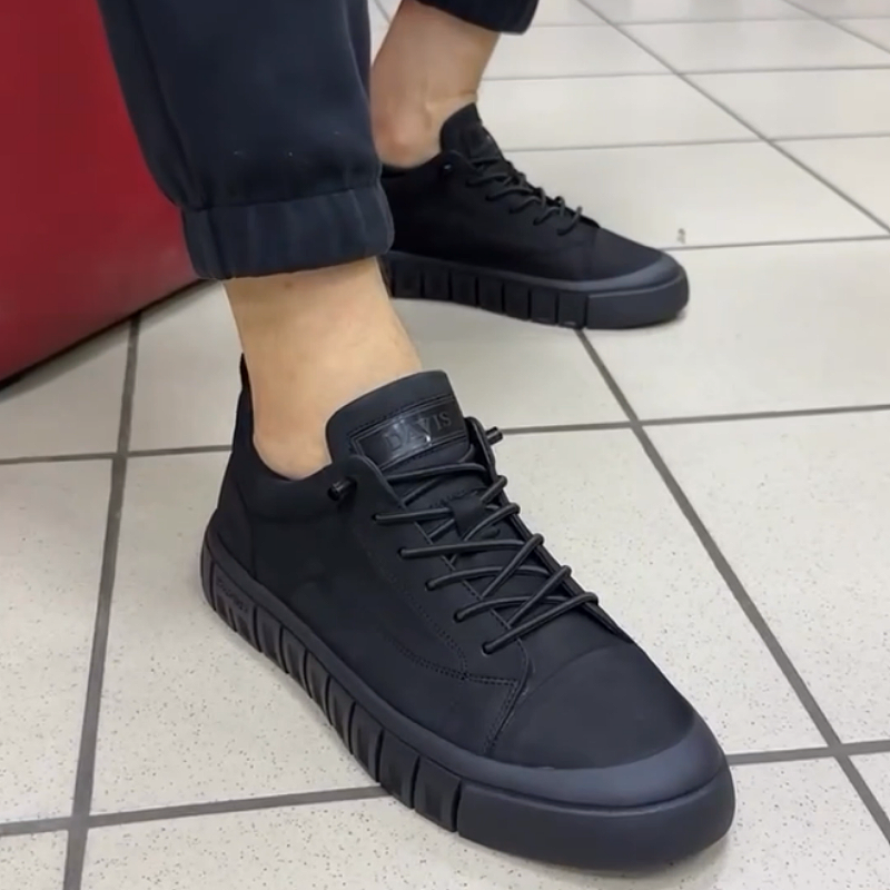 Men's Casual Lace-Up Sneakers with Flexible Sole