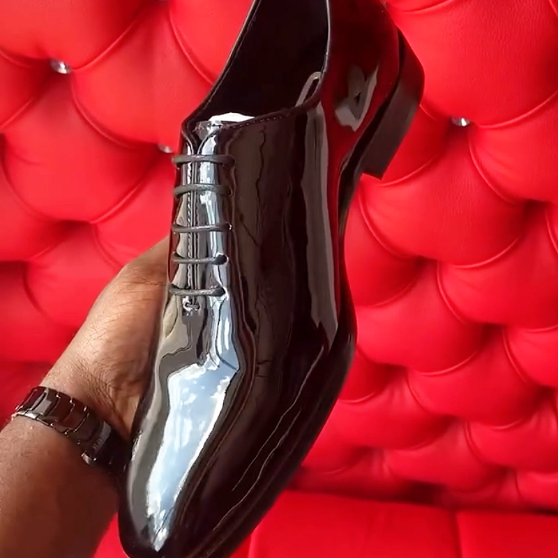 Men's Shiny Leather Lace-Up Formal Shoes