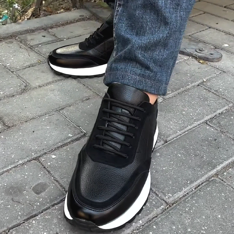 Men's Leather Sneakers with Contrast Sole Design