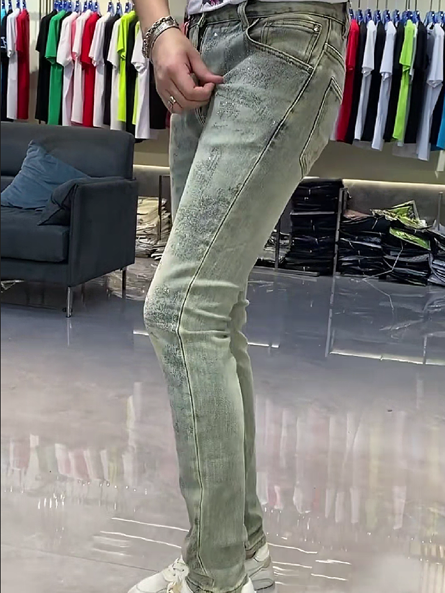 Distressed Slim Fit Jeans