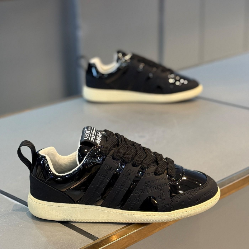 Stripe Panel Casual Sneaker