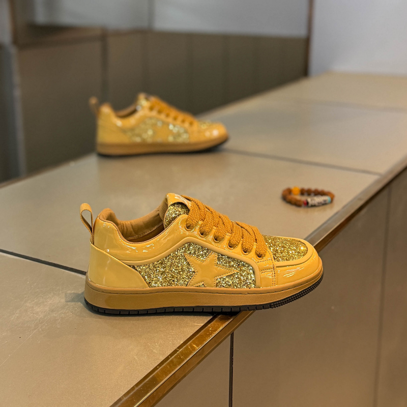 Sparkle Star Design Sneaker