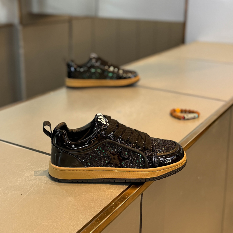Sparkle Star Design Sneaker