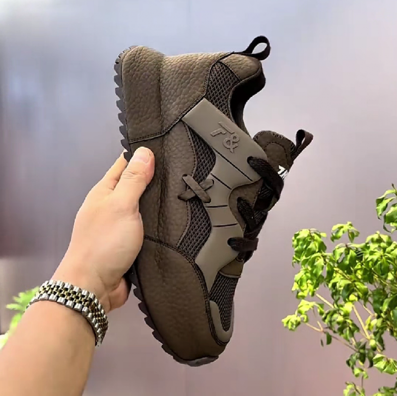 Men's Brown Knit Sneakers