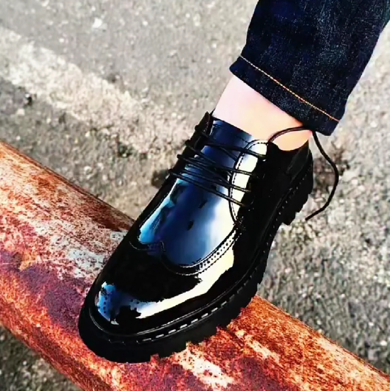 Men's Patent Leather Lace Up Brogues