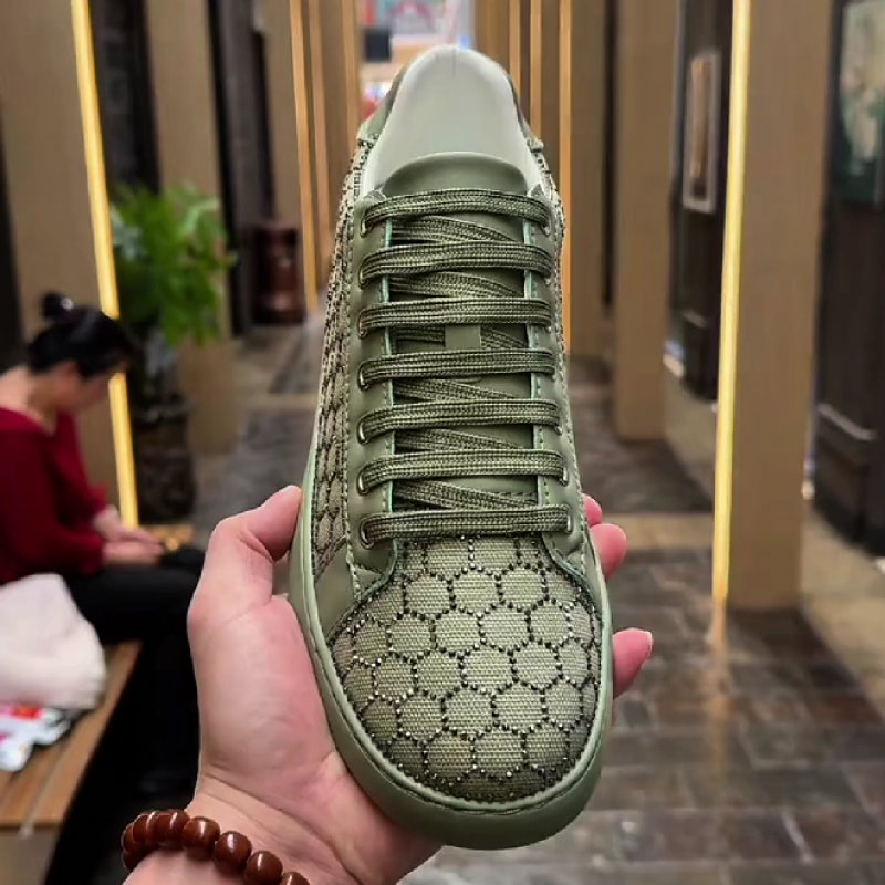 Men's Hexagonal Pattern Lace Up Sneakers