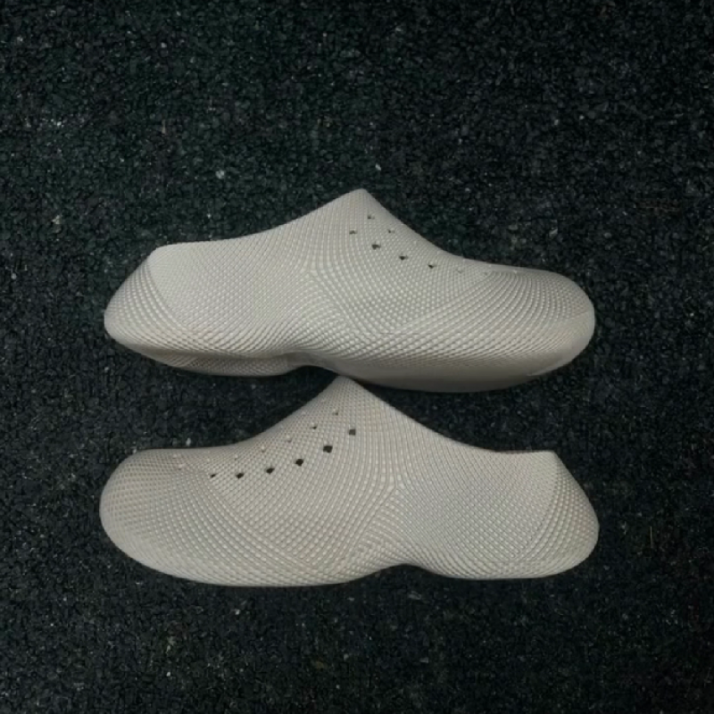 Men's 3D Textured Breathable Clogs