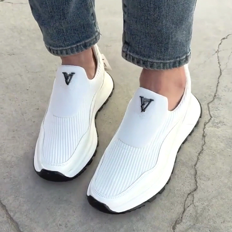Men's Slip-On Knit Sneakers with Logo Detailing