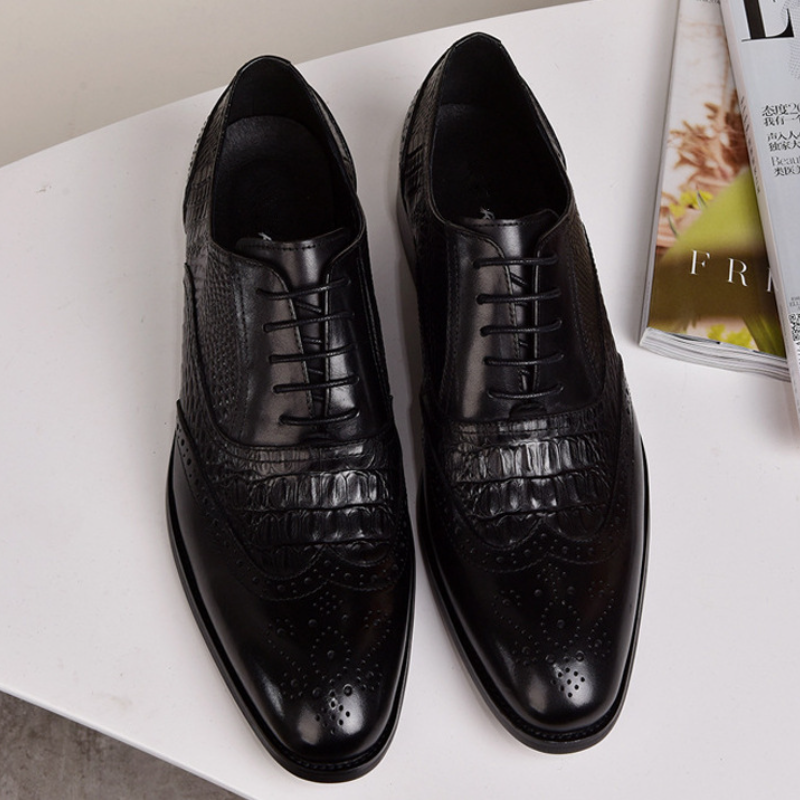 Textured Leather Oxford Shoes with Lace-Up Closure