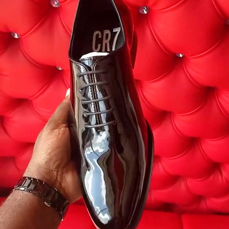 Men's Shiny Leather Lace-Up Formal Shoes