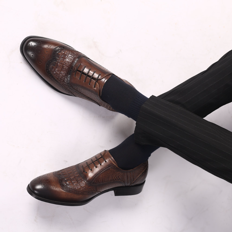 Textured Leather Oxford Shoes with Lace-Up Closure
