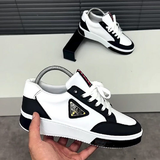 Men's Casual Sneakers with Triangle Patch Design