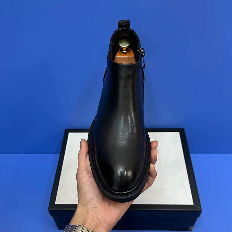 Black Leather Zipper Boot