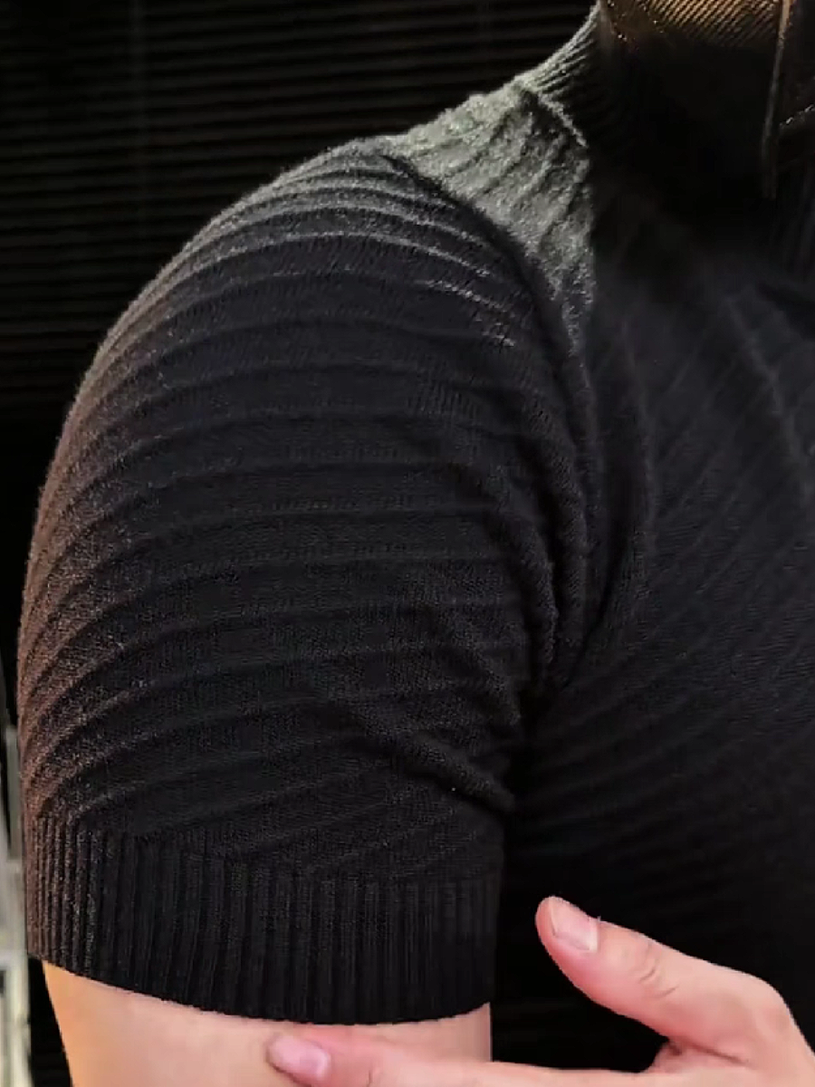 Ribbed Knit Crewneck Shirt
