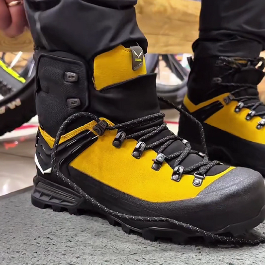 Men's High-Top Hiking Boots with Adjustable Laces
