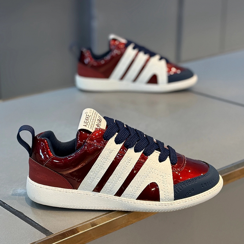 Stripe Panel Casual Sneaker