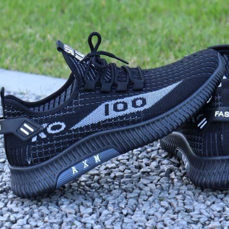 Mesh Running Shoes with Reflective Details