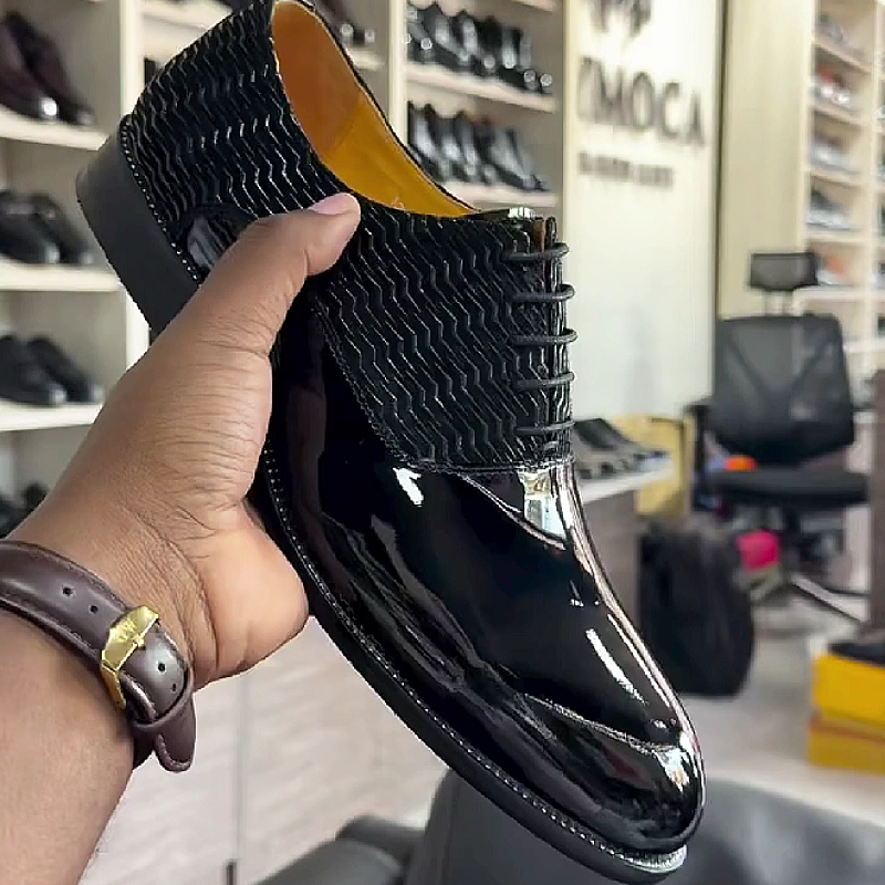 Textured Patent Leather Oxford Shoe