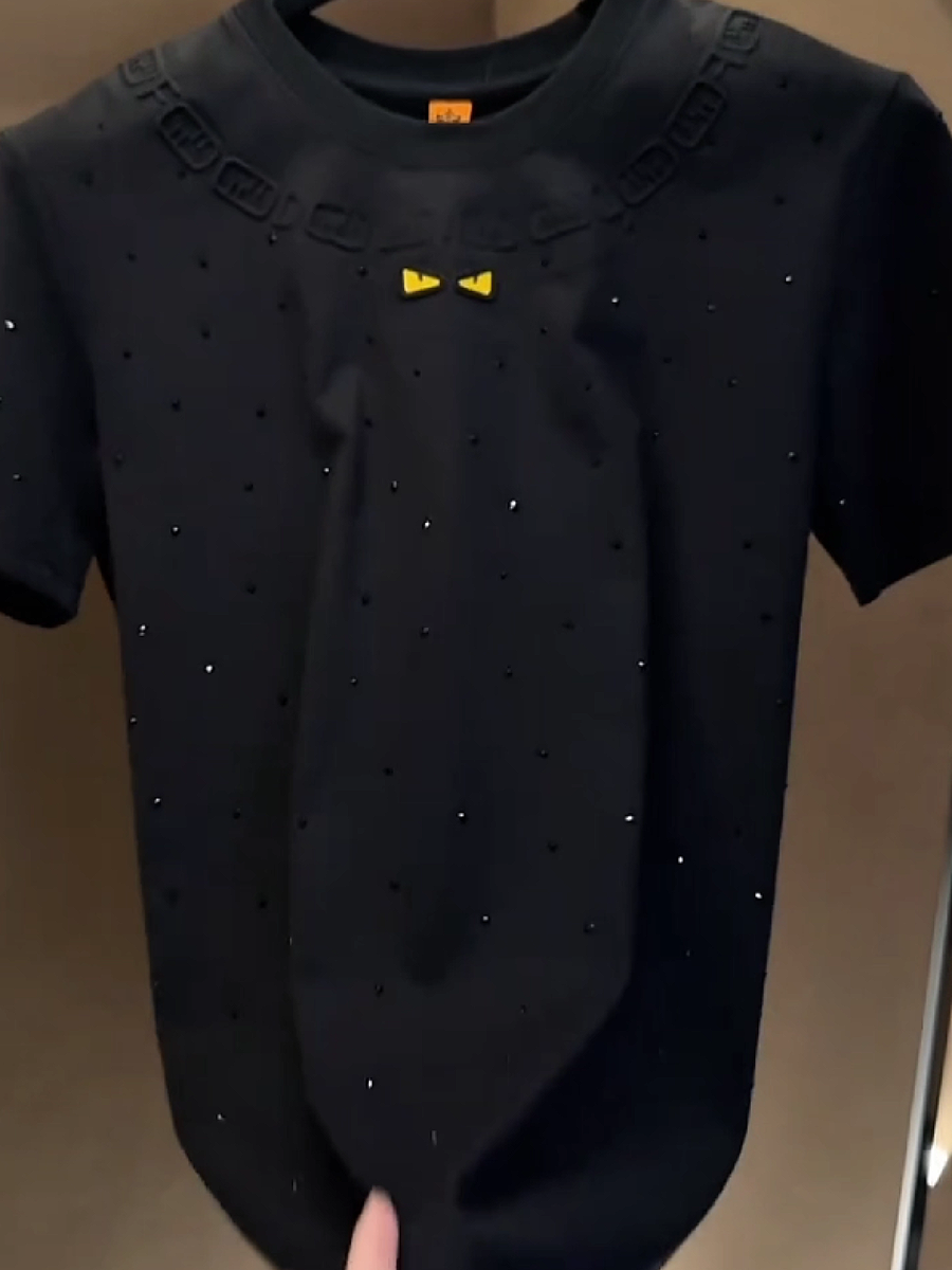 Men's Rhinestone Monster Eyes Embroidery T-Shirt