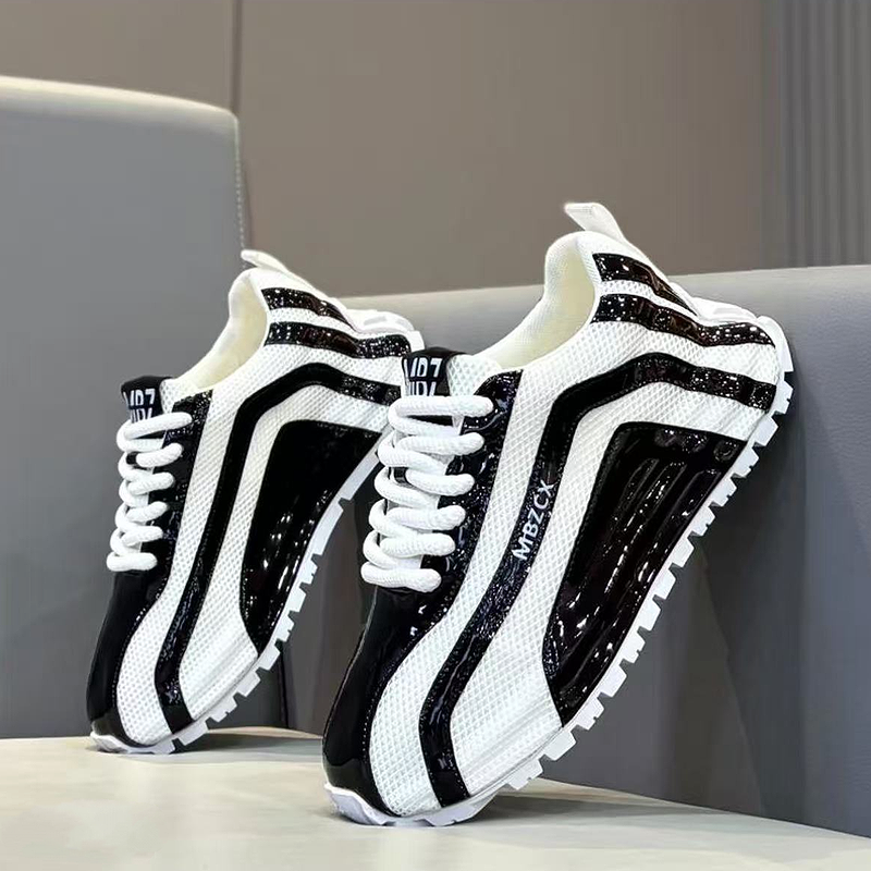 MeshWave Sneaker