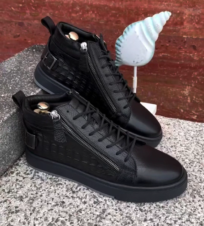 Textured Zipper Leather Boots
