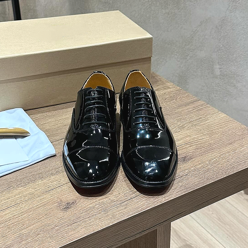 Black Patent Oxford Shoe