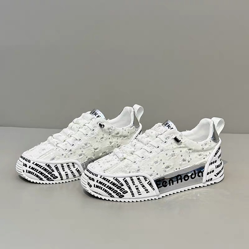 White Letter Print Sneaker