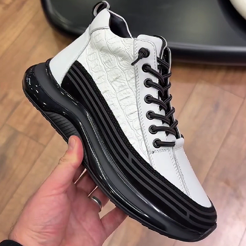 WhiteCroco Texture Sneaker