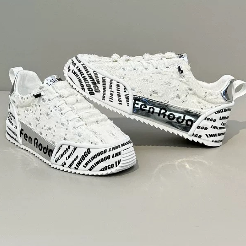 White Letter Print Sneaker