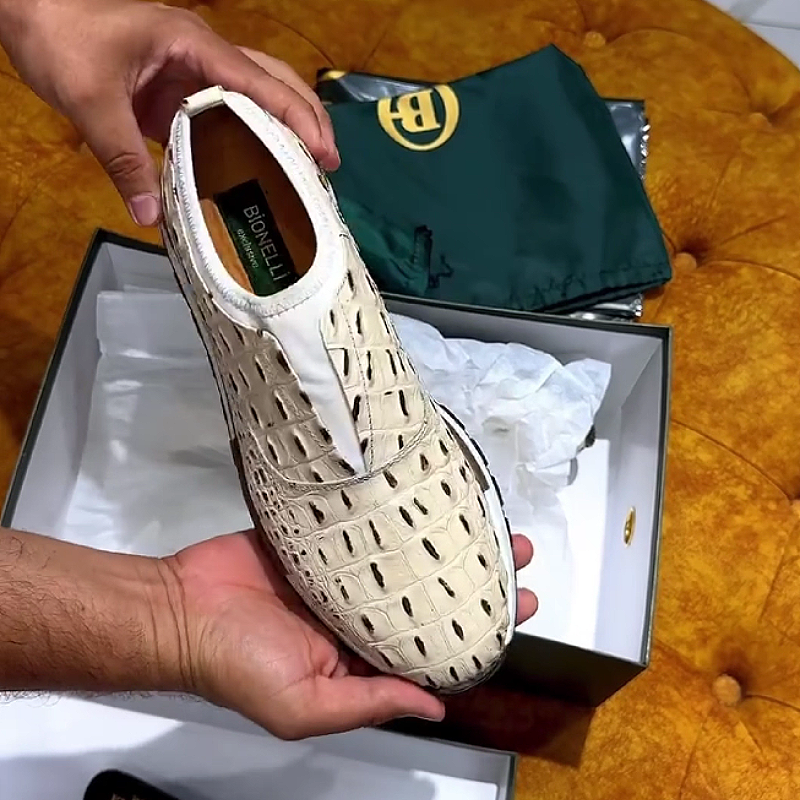 Men's Breathable Slip-On Casual Walking Shoes