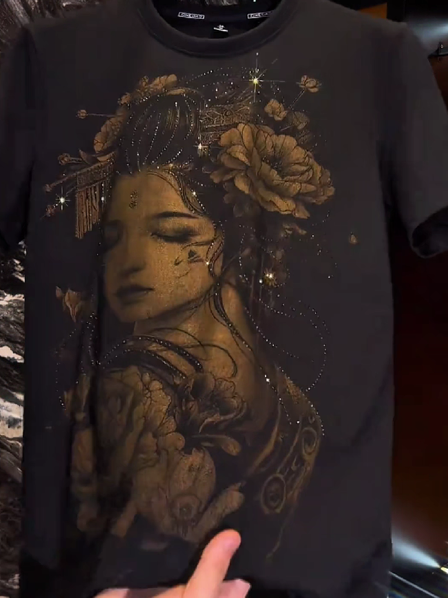 Men's Rhinestone Geisha Floral Graphic T-Shirt