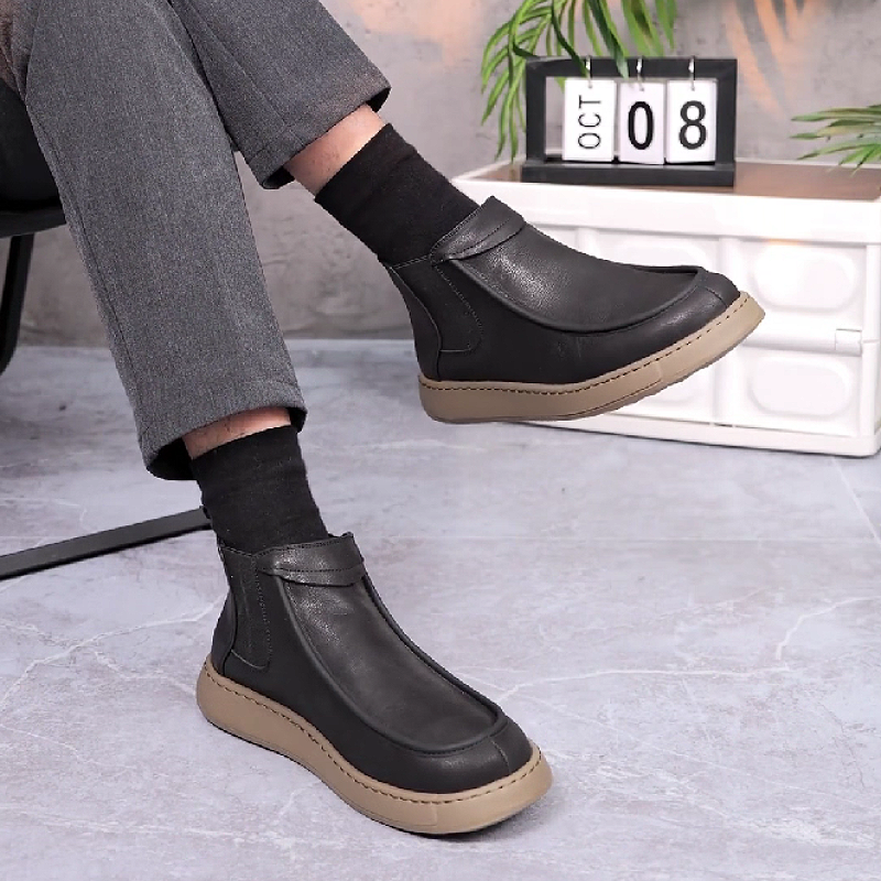 Slip-On Chelsea Boots