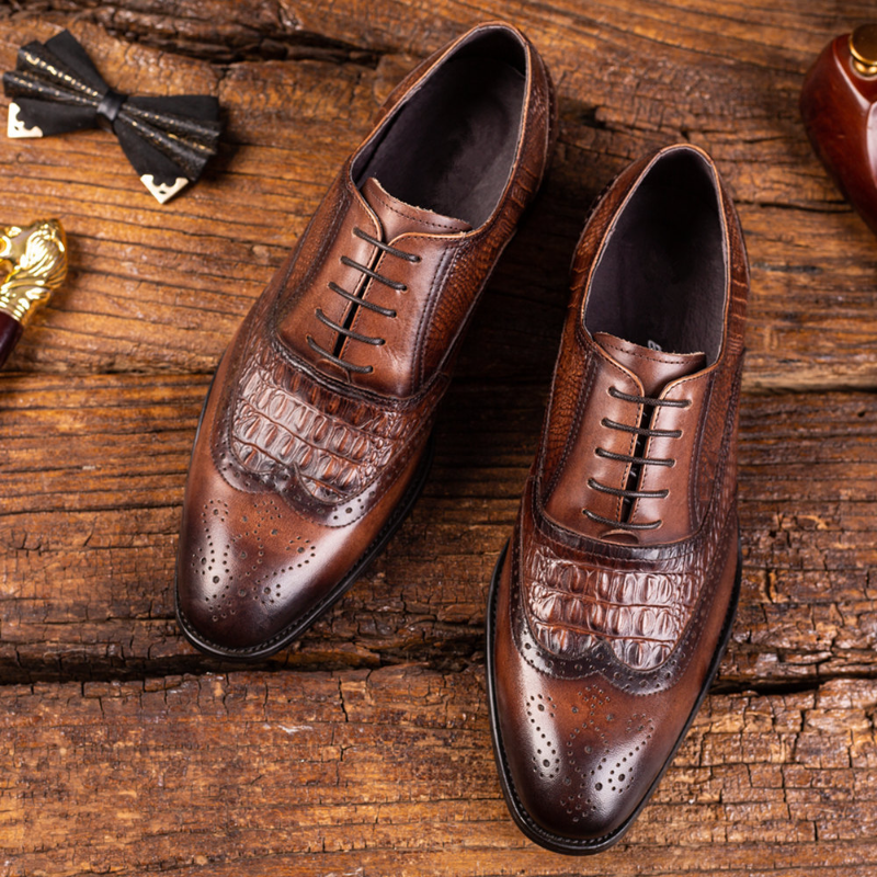 Textured Leather Oxford Shoes with Lace-Up Closure