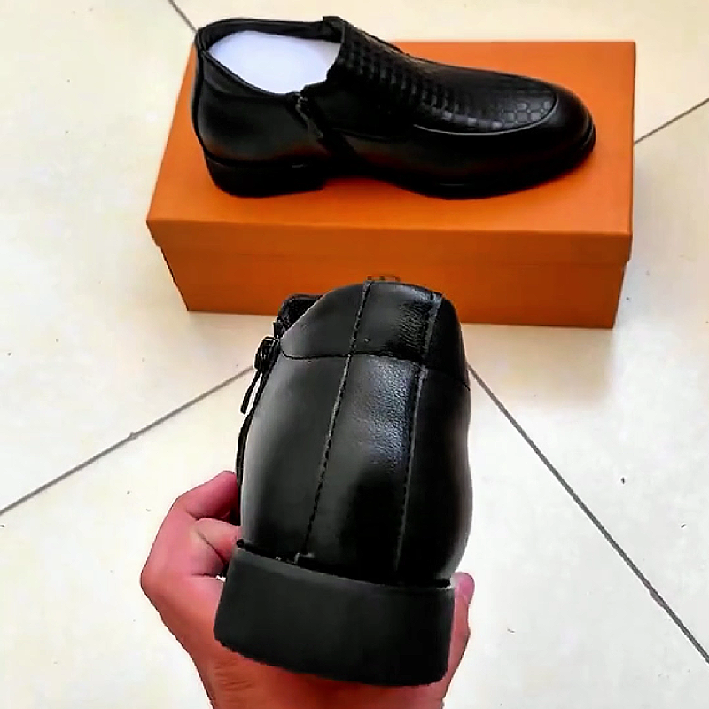 Black Croco Pattern Slip On Shoe