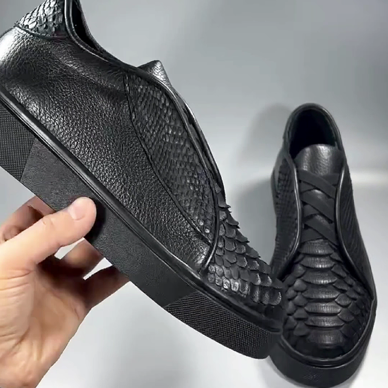 Men's Textured Leather Slip-On Casual Sneakers