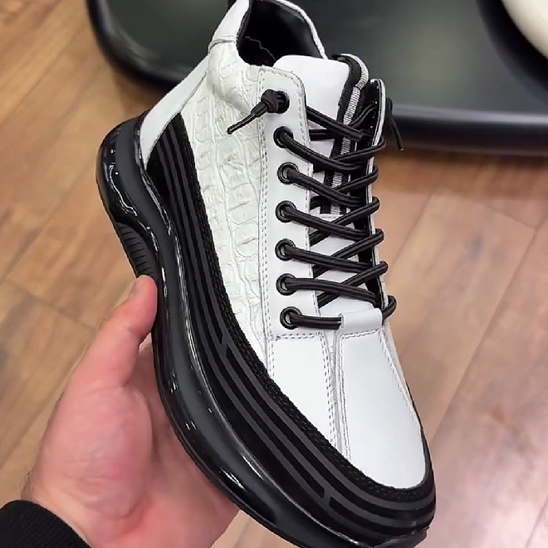 WhiteCroco Texture Sneaker