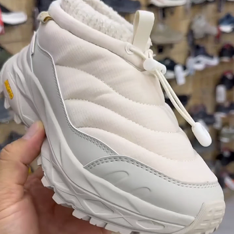 Quilted Winter Hiking Boot with Fleece Lining